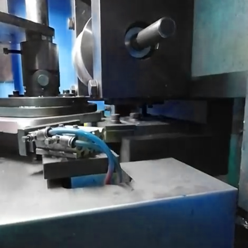 Máquina formadora de canto CNC para chapa de metal de alta precisão